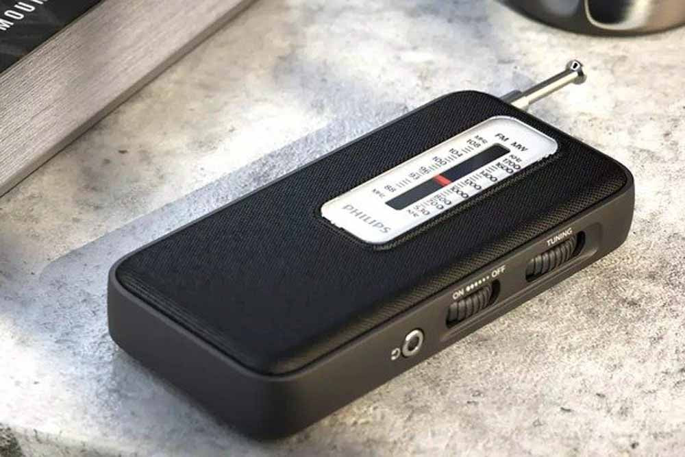 Radio Portátil Am/fm Philips Tar1506/37 a bateria Color negro